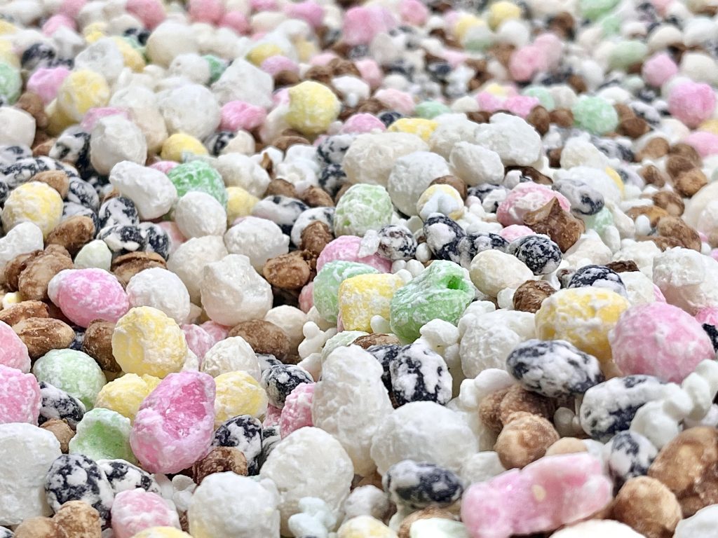 雛あられを販売いたします。